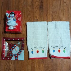 Christmas Decor Bundle | Snowman Nightlight, Snowman Plate & 2 Hand Towels